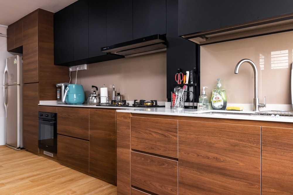 Modern Kitchen with Countertop and Open Kitchen