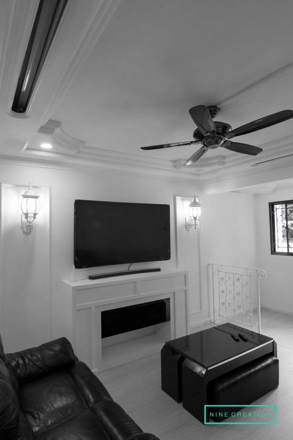 Vintage Living Room with Ceiling Fan and Downlights