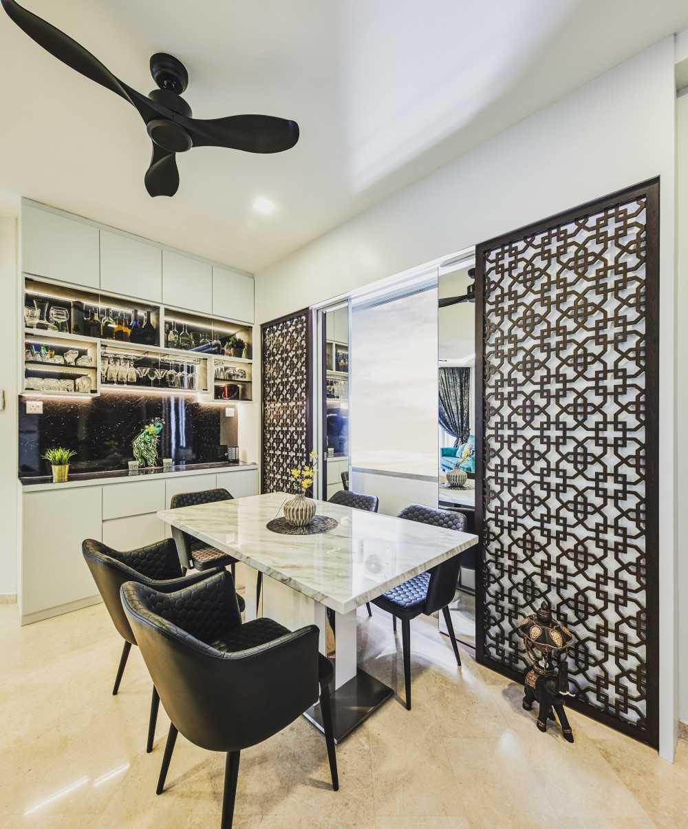 Transitional Dining Room with Dining Table and Drinkware