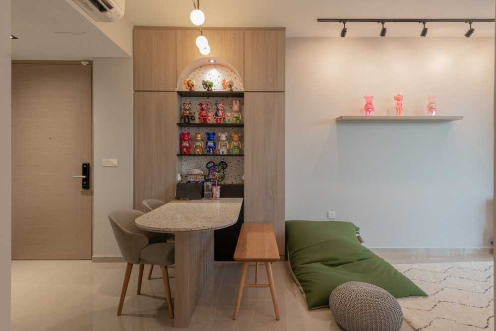 Eclectic Entryway with Seating Bench and Small Storage