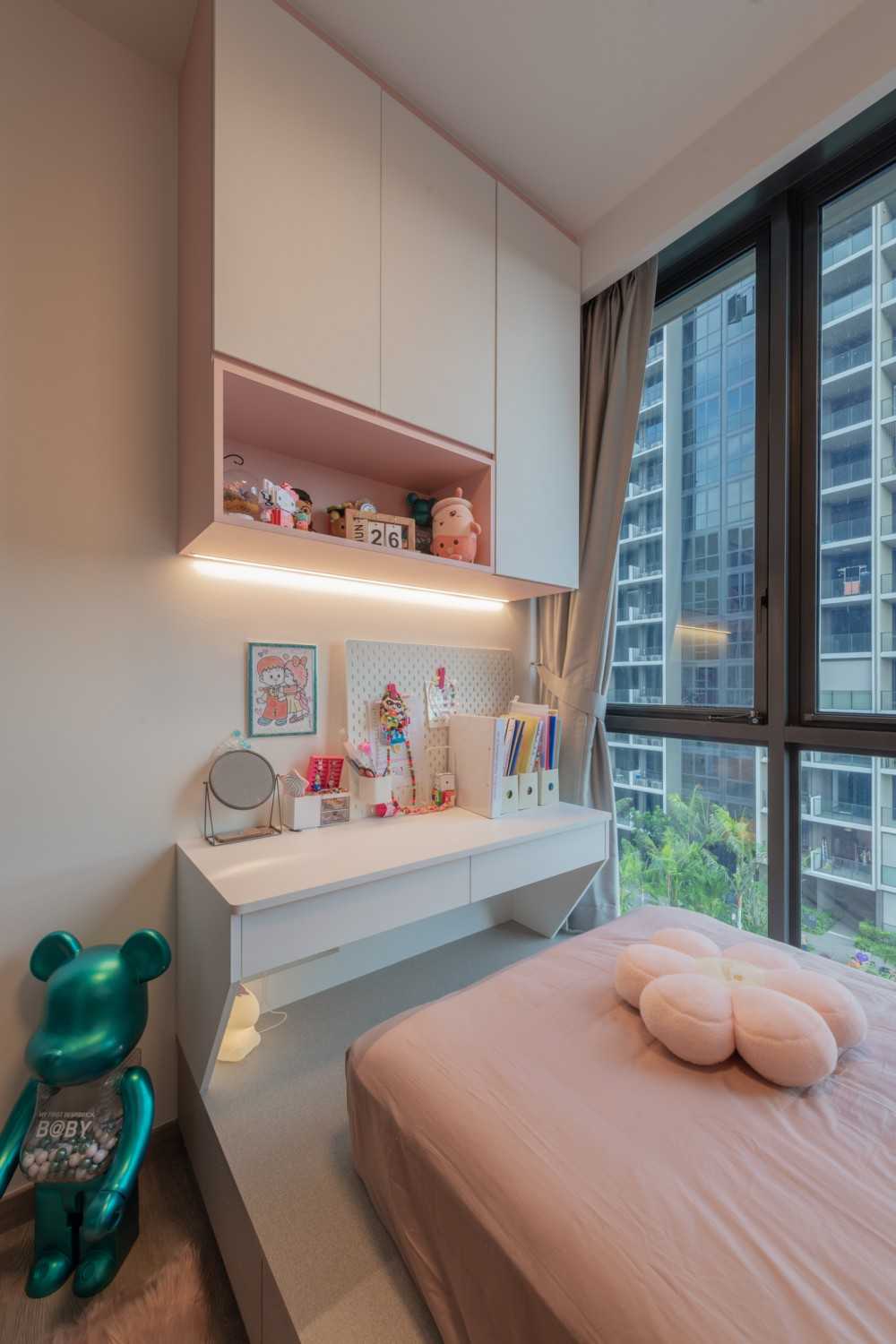 Eclectic Bedroom with Bookshelf and Platform Bed