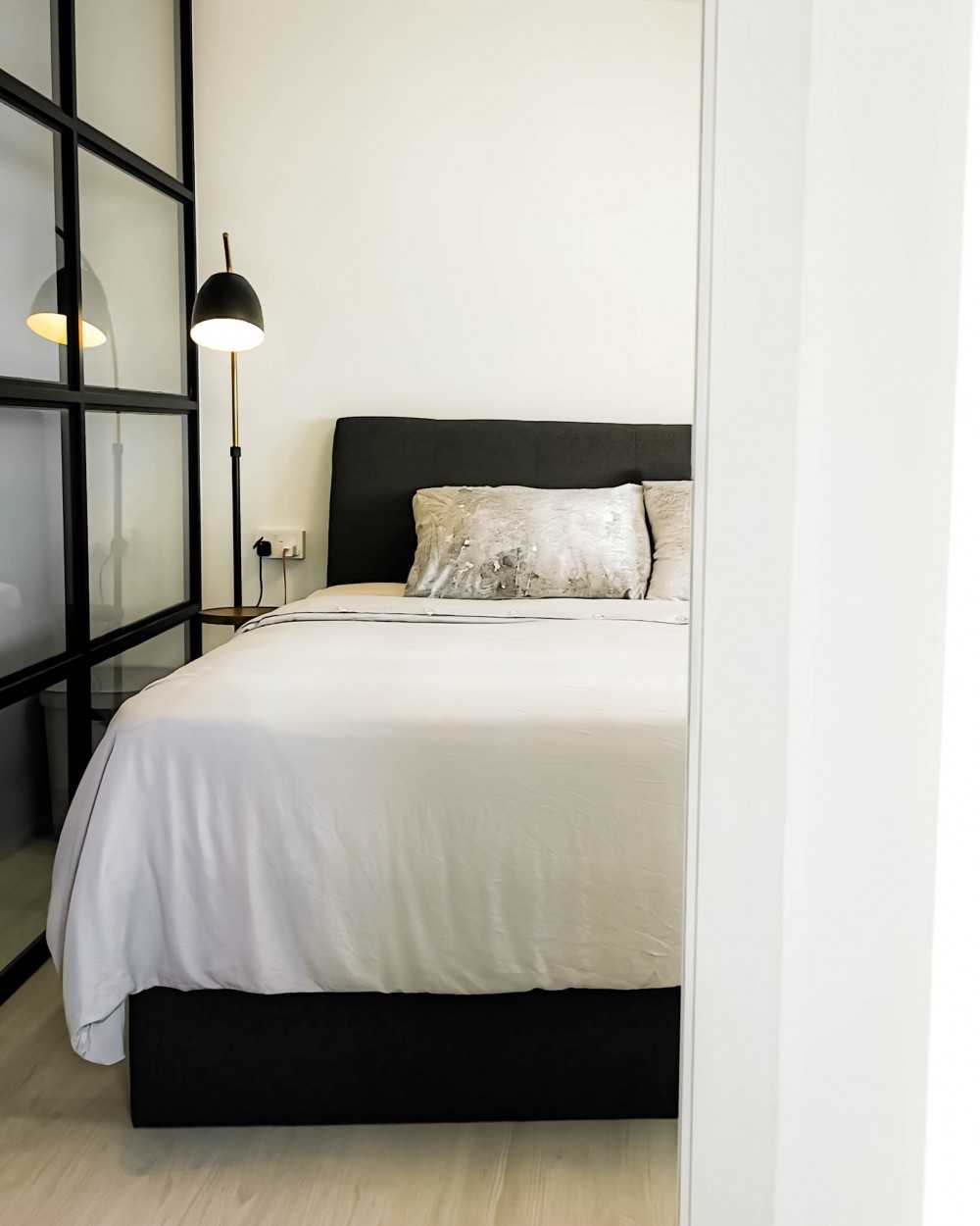 Contemporary Bedroom with Vinyl Flooring and Room Divider