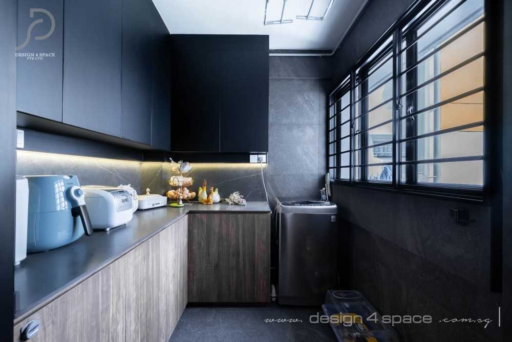Modern Kitchen with Homogeneous Tiles and Kitchen Window