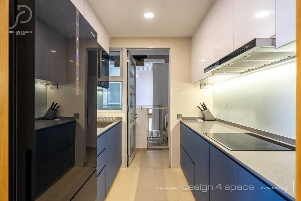 Minimalist Kitchen with Homogeneous Tiles and Kitchen Window