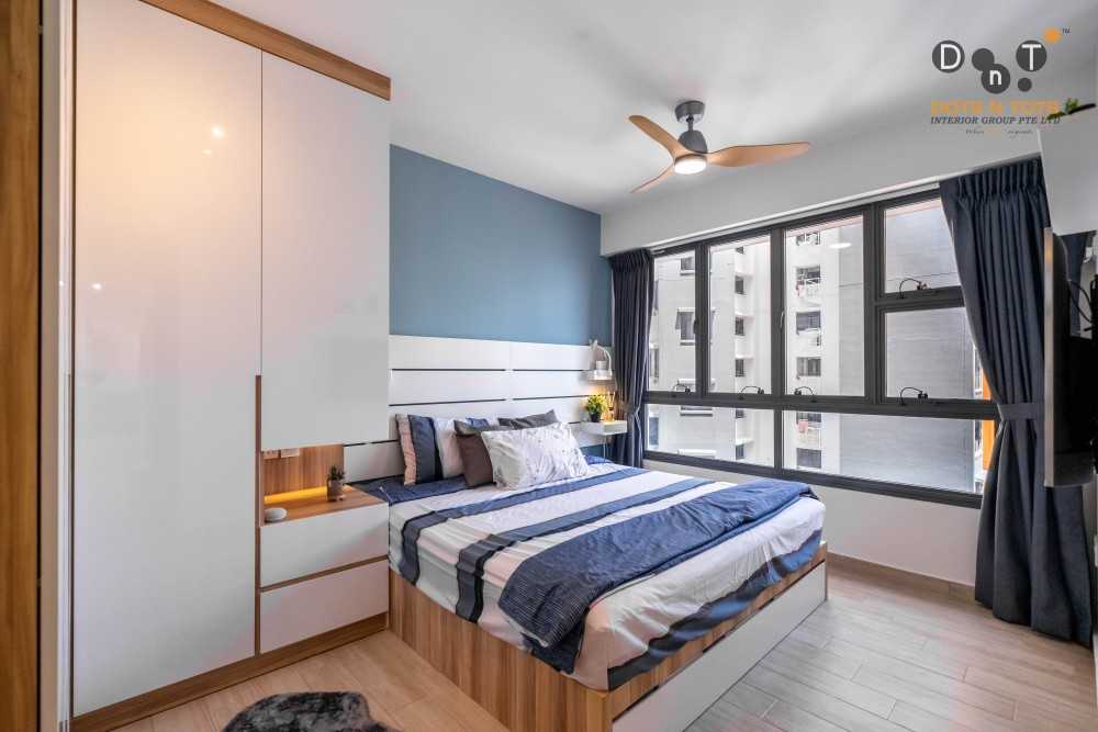 Scandinavian Bedroom with Vinyl Flooring and Wardrobe