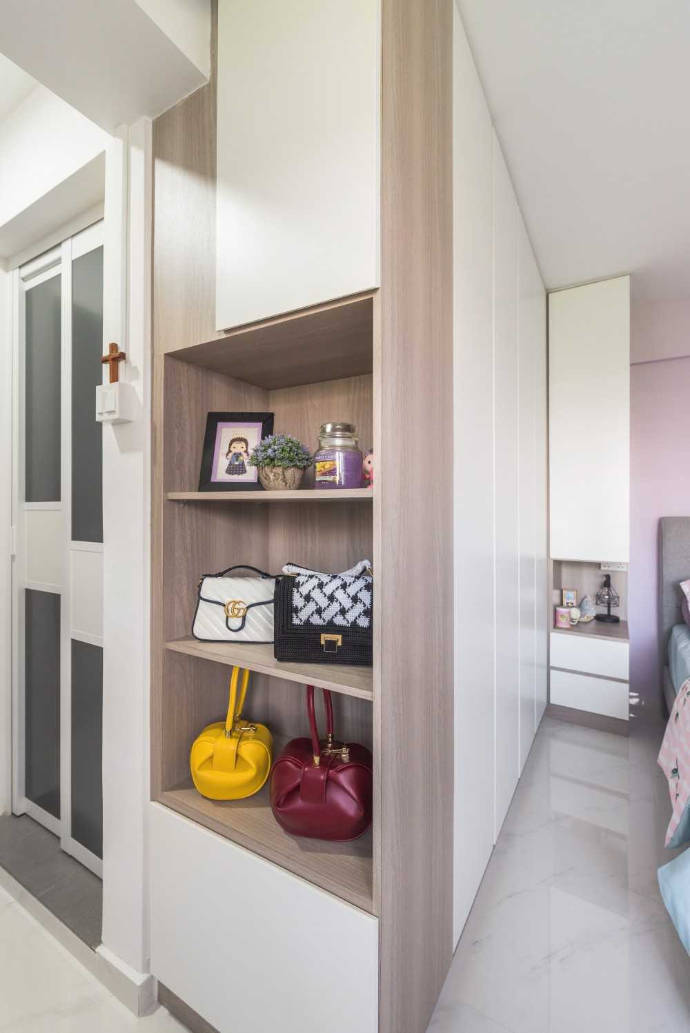 Modern Bedroom with Bookshelf and Homogeneous Tiles