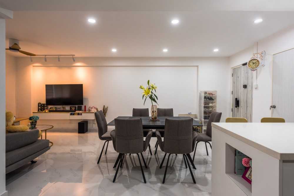 Modern Living Room with Countertop and Homogeneous Tiles