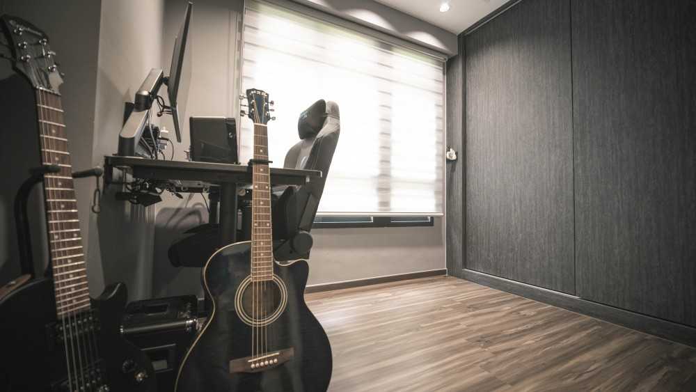 Scandinavian Bedroom with Vinyl Flooring and Wardrobe