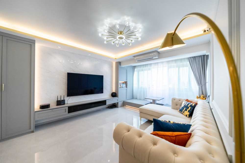 Modern Living Room with Drop Light and Drop Ceiling
