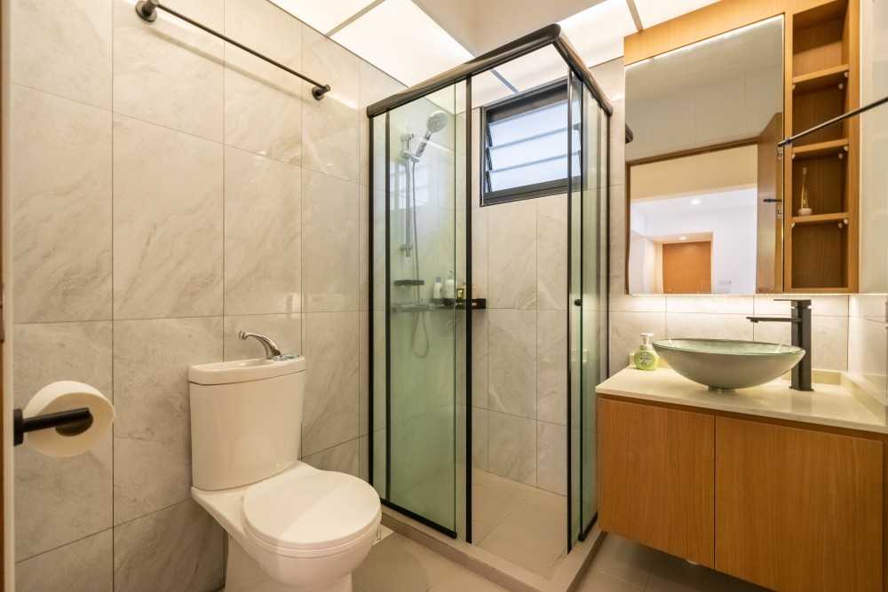 Scandinavian Bathroom with Mirror and Shower Screen