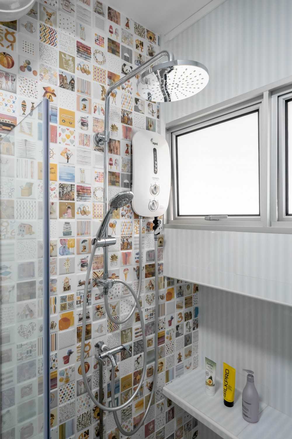 Minimalist Bathroom with Mirror and Shower Screen