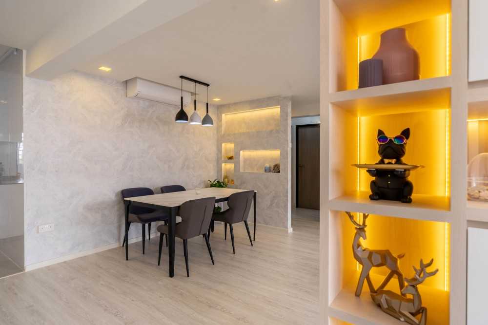 Modern Dining Room with Cove Lighting and Dining Table