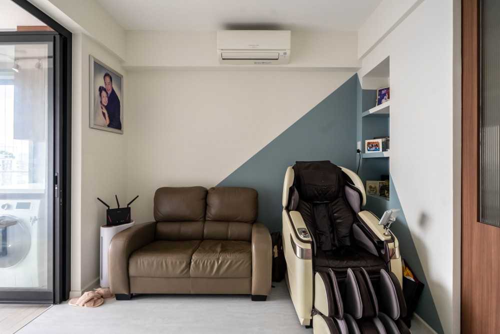 Modern Living Room with TV Console and Drop Ceiling
