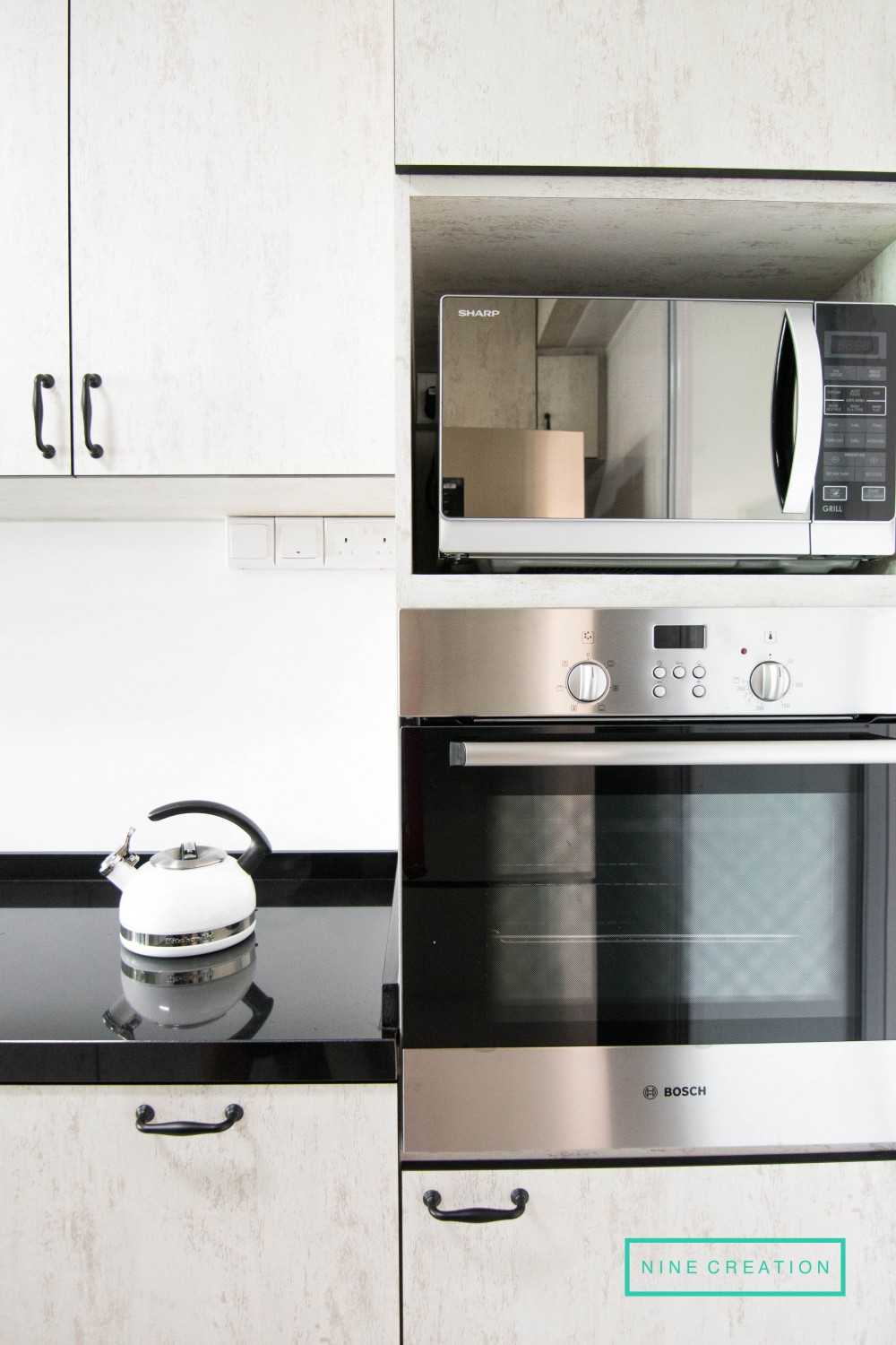 Modern Kitchen with Countertop and Kitchen Backsplash