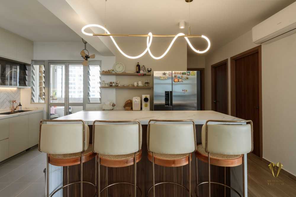 Contemporary Dining Room with Drop Light and Dining Table