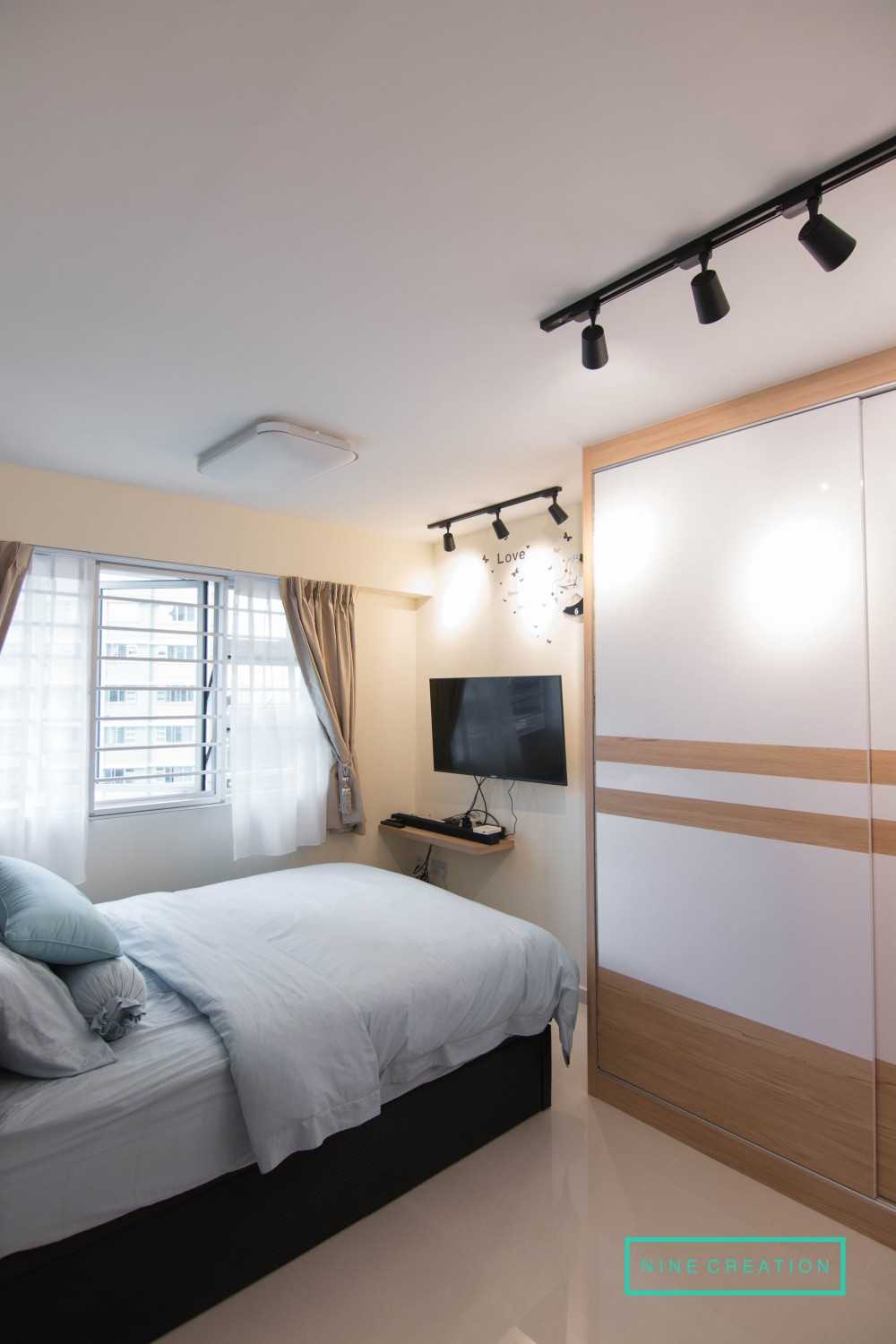 Modern Bedroom with Wardrobe and Sliding Wardrobe
