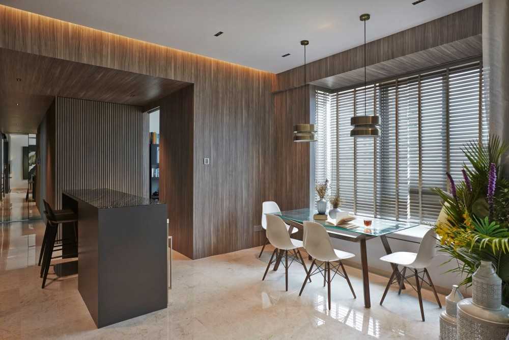 Contemporary Dining Room with Drop Light and Kitchen Island