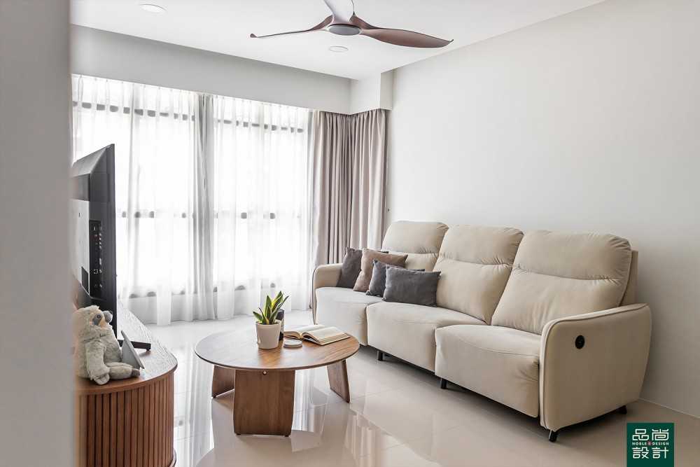 Modern Living Room with Homogeneous Tiles and Drop Ceiling