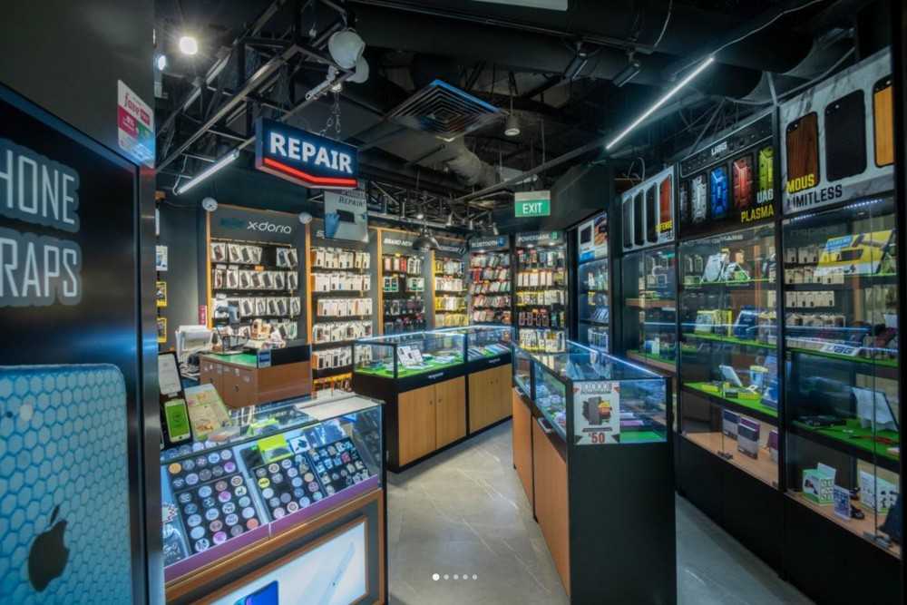 Modern Shopfront with Glass Door and Display Cabinets