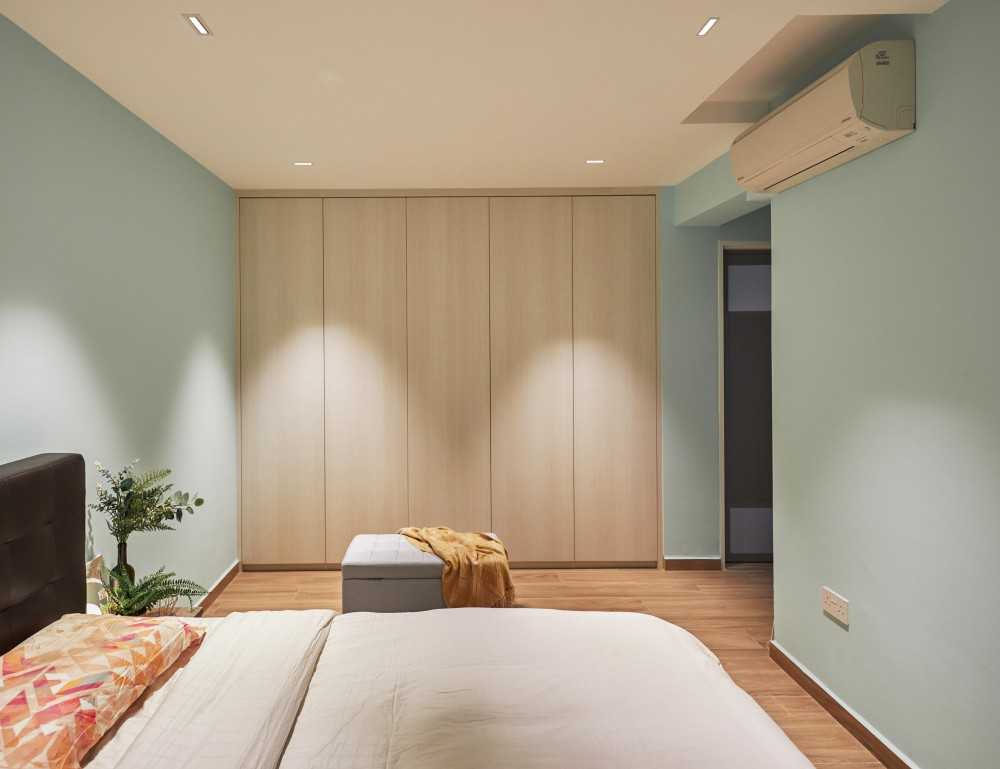 Scandinavian Bedroom with Vinyl Flooring and Ceiling Light