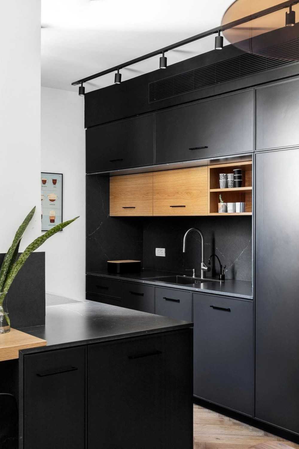 Contemporary Kitchen with Herringbone Tiling and Kitchen Island