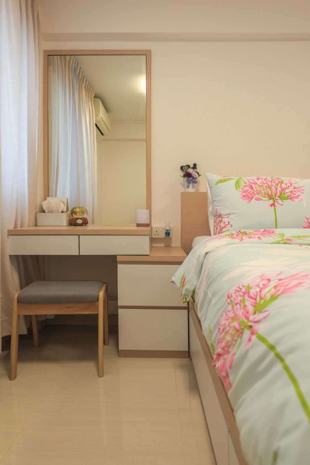 Scandinavian Bedroom with Homogeneous Tiles and Built-in Bed