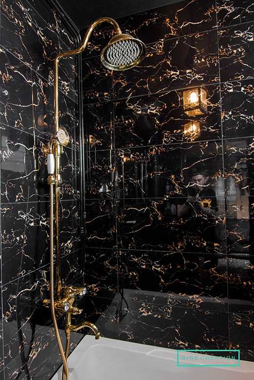 Eclectic Bathroom with Homogeneous Tiles and Bathtub