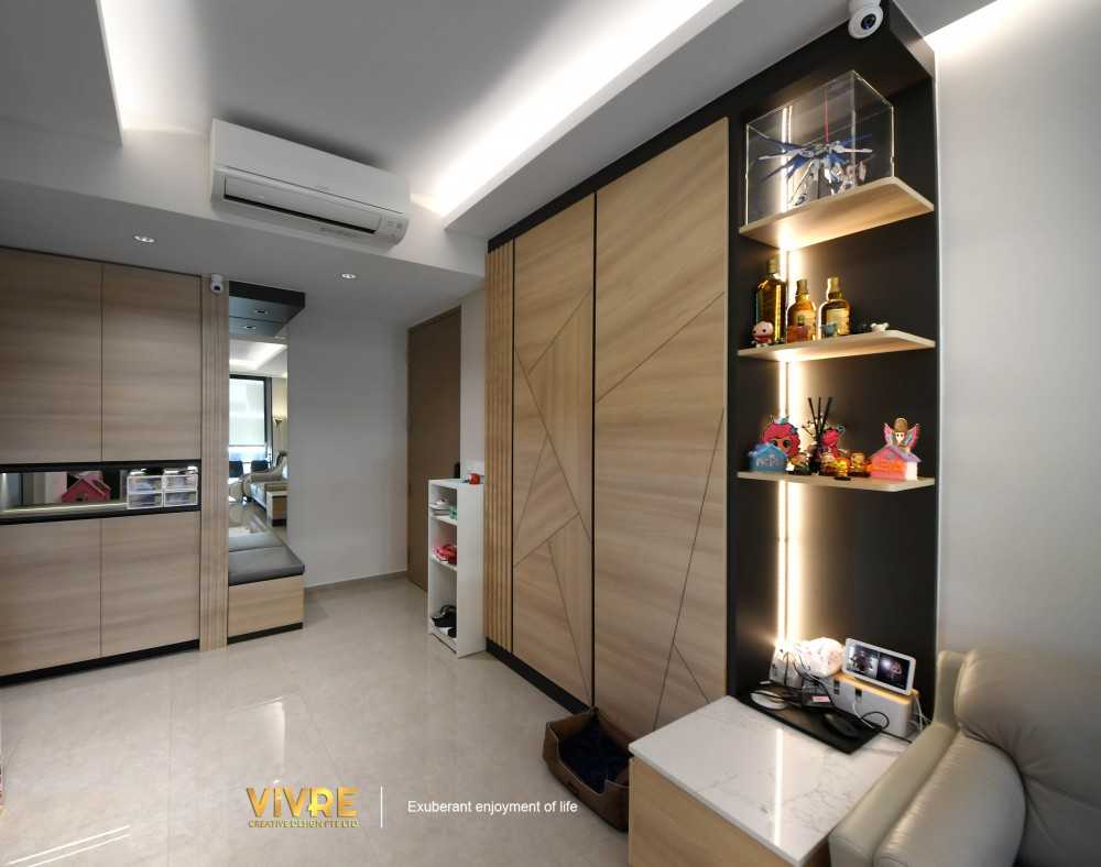 Modern Entryway with Mirror and Seating Bench