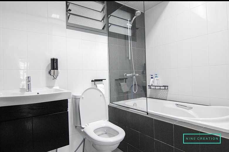 Modern Bathroom with Shower Screen and Rainshower