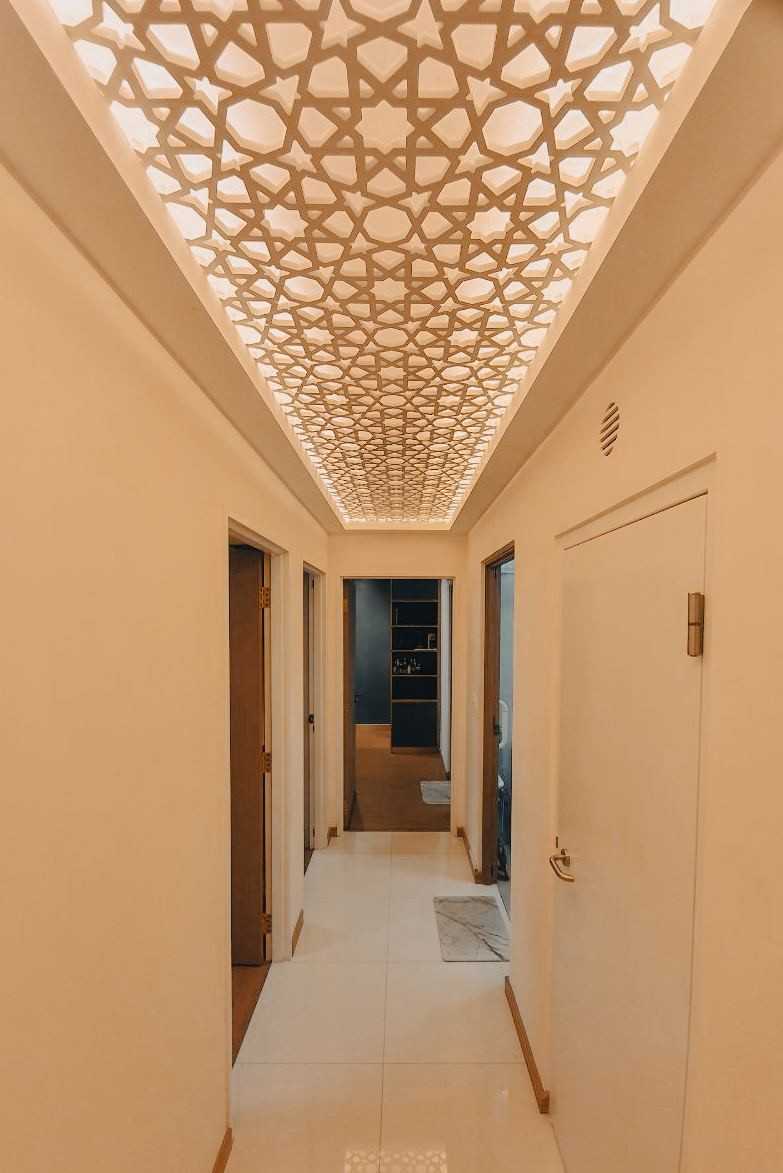 Modern Dining Room with Drop Ceiling and Artwork