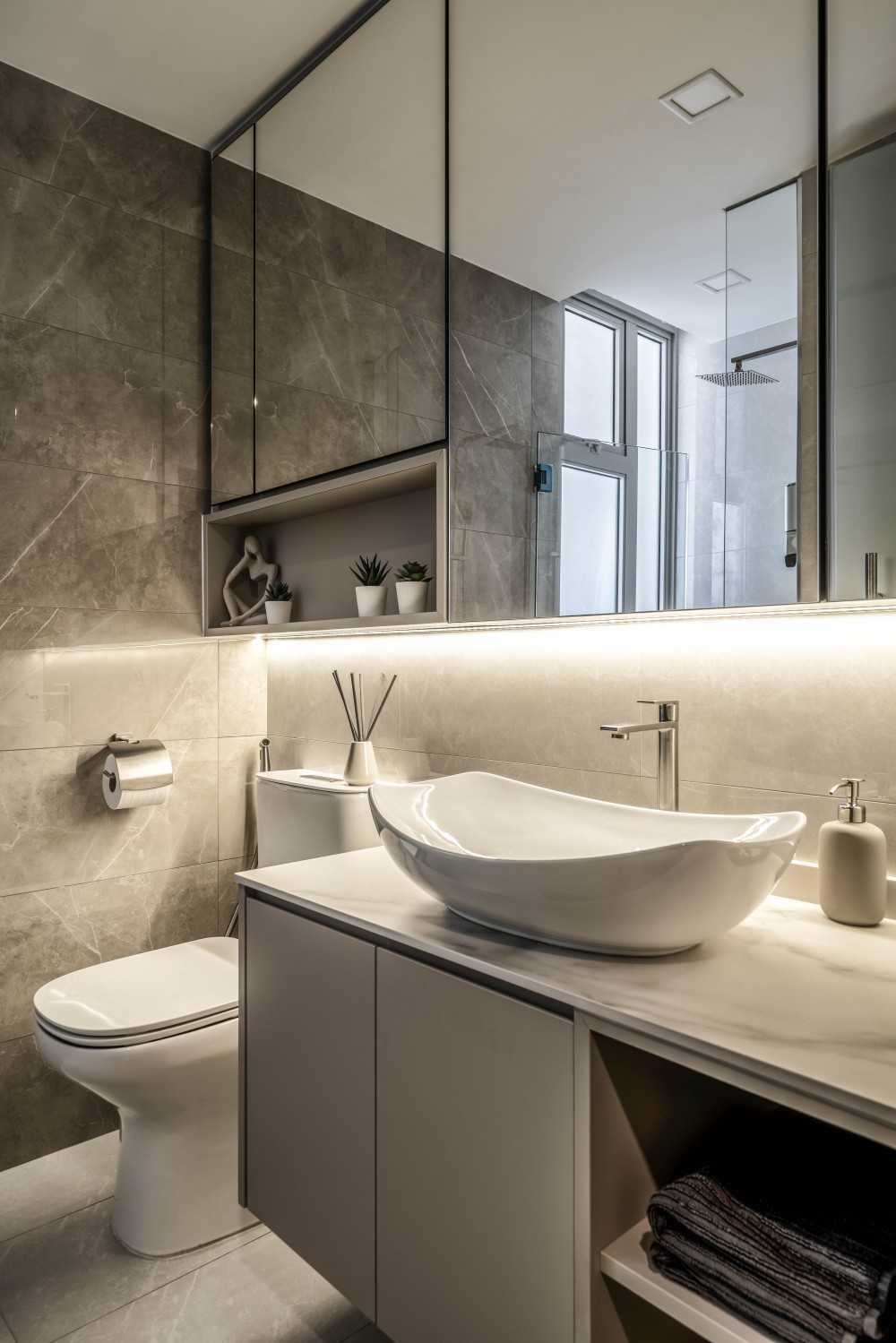 Modern Bathroom with Cement Floor and Mirror