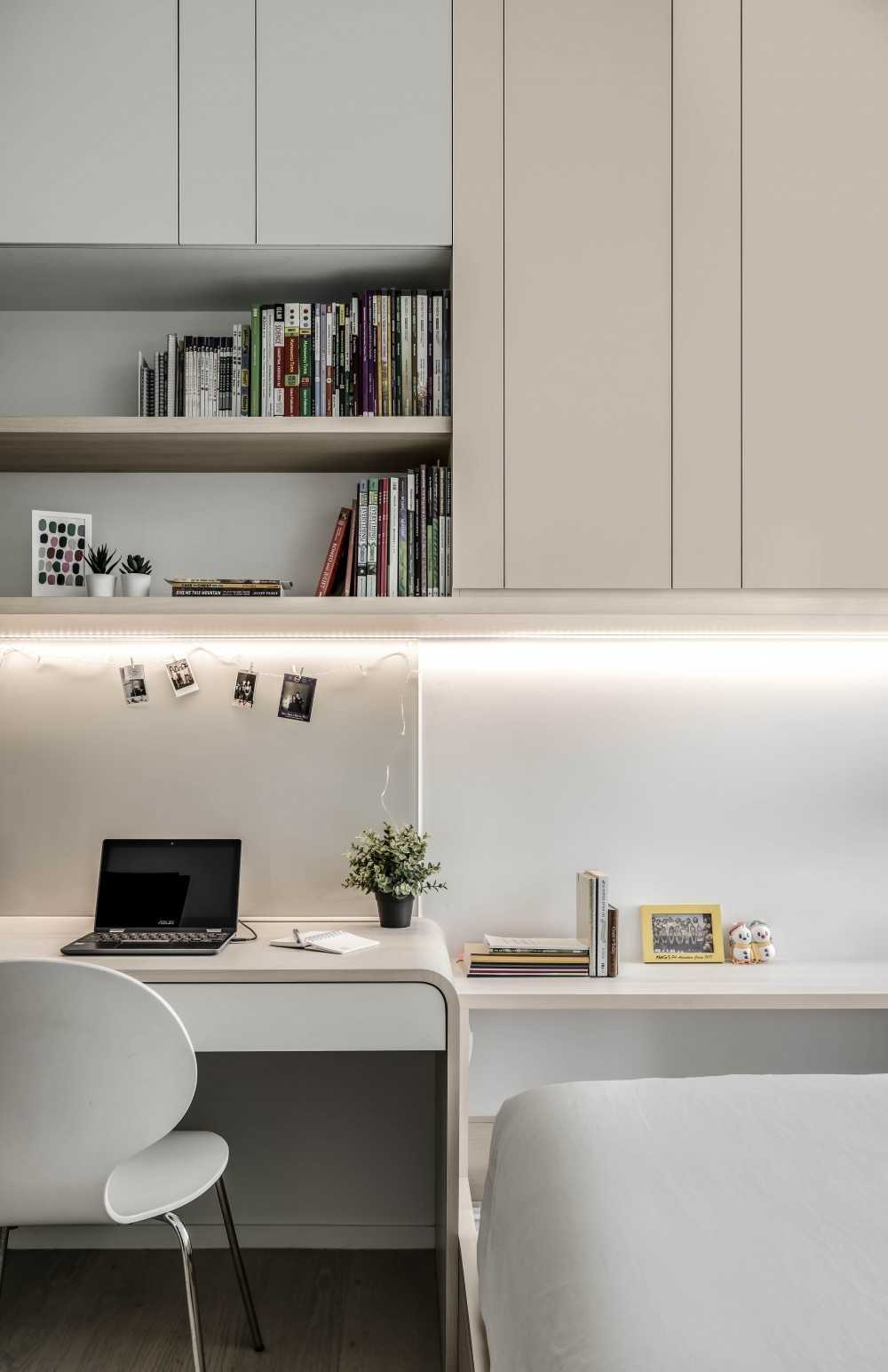 Minimalist Bedroom with Bedside Table and Lighting