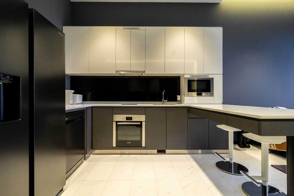 Contemporary Kitchen with Kitchen Window and Open Kitchen