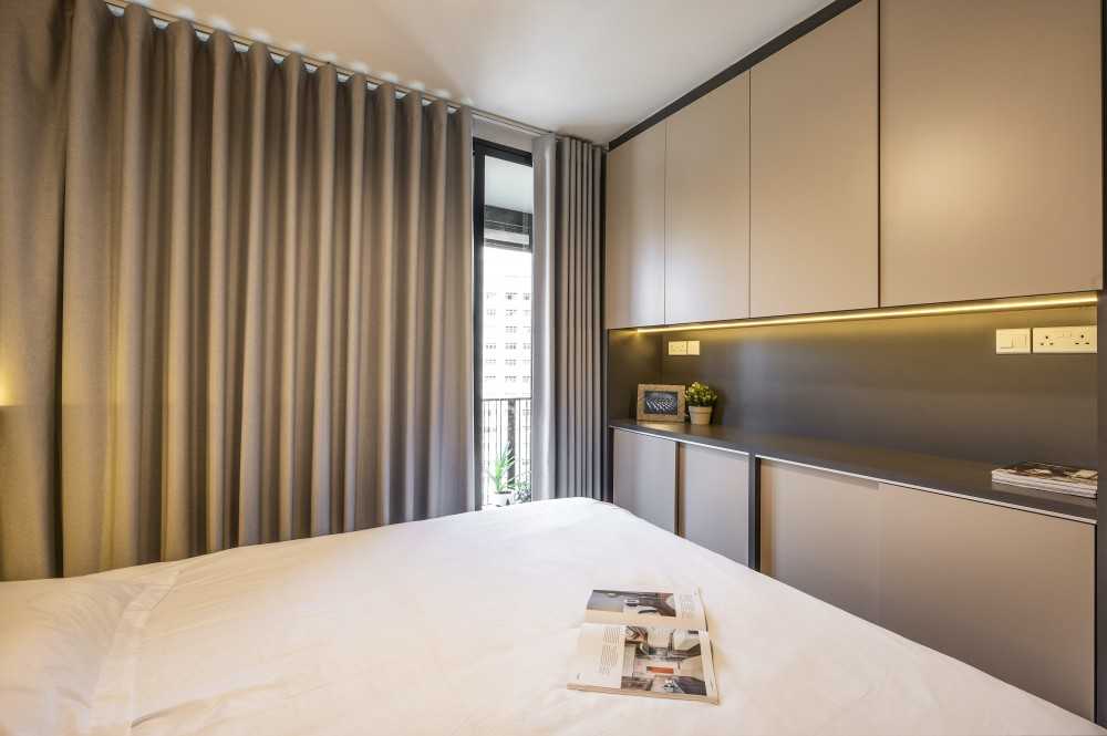 Modern Bedroom with Wood Flooring and Bedroom Dresser