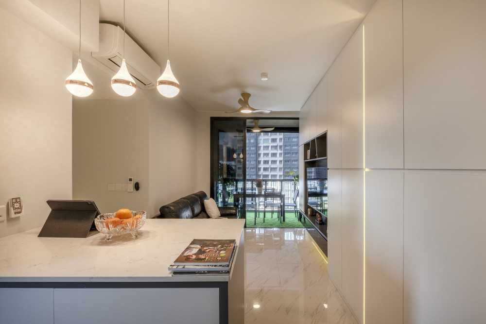 Modern Living Room with Homogeneous Tiles and TV Console
