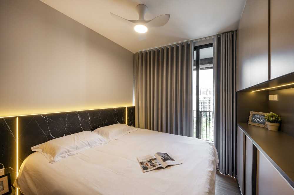 Modern Bedroom with Platform Bed and Wood Flooring