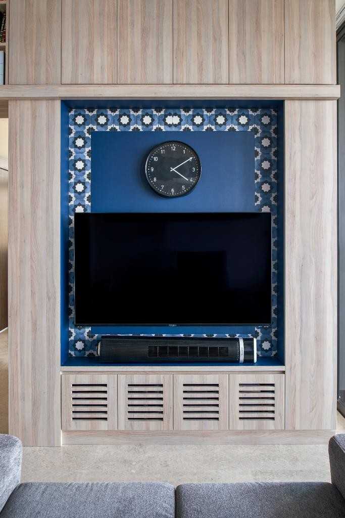 Scandinavian Living Room with Vinyl Flooring and TV Console