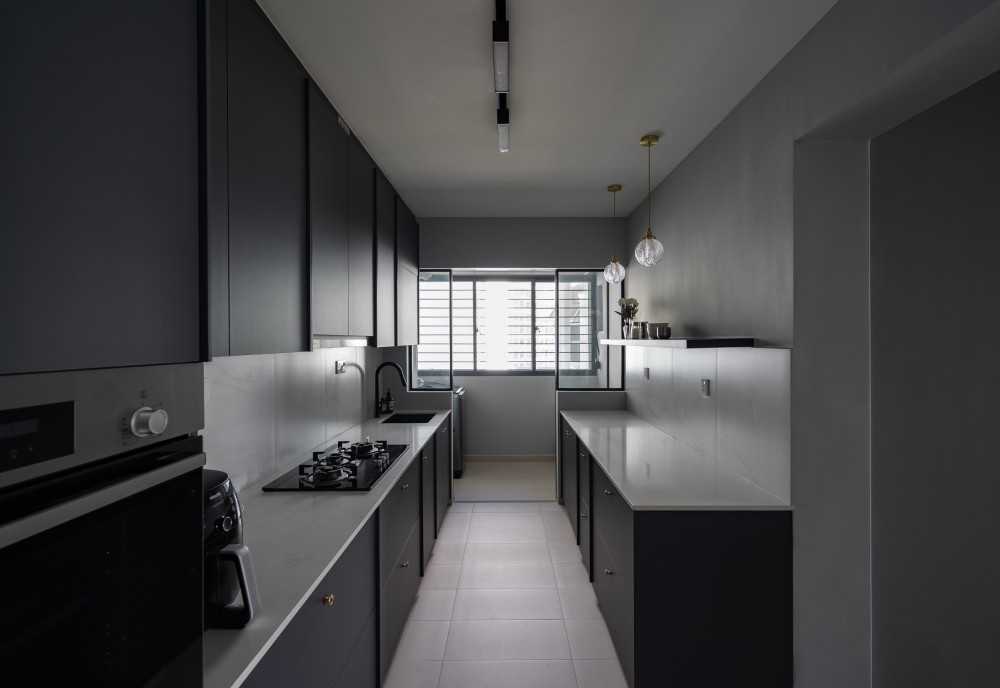 Contemporary Kitchen with Countertop and Marble Floor
