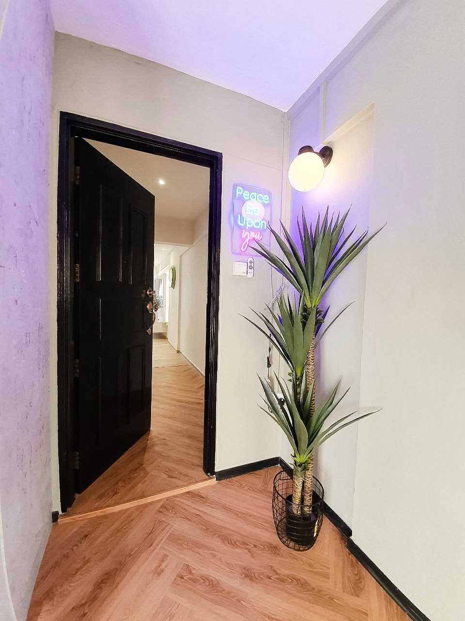 Modern Entryway with Shoe Rack and Shoe Cabinets