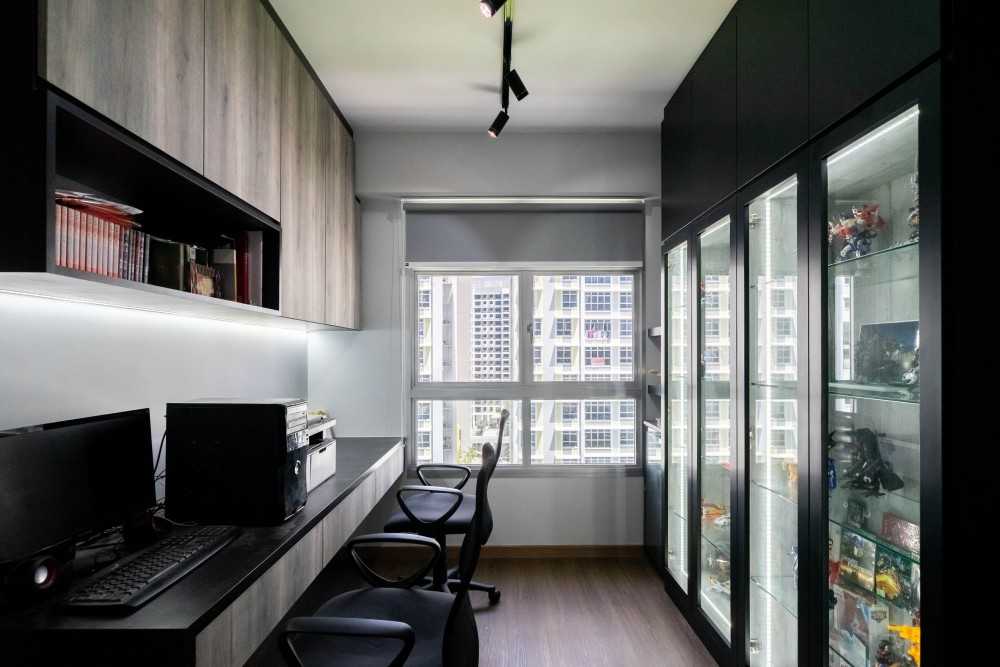 Modern Study with Desk and Computer