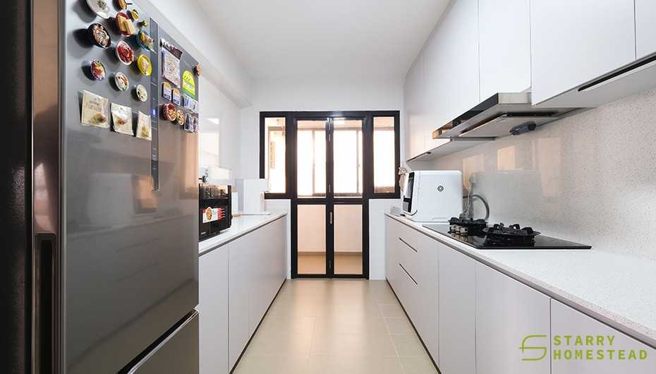Scandinavian Kitchen with Countertop and Kitchen Backsplash