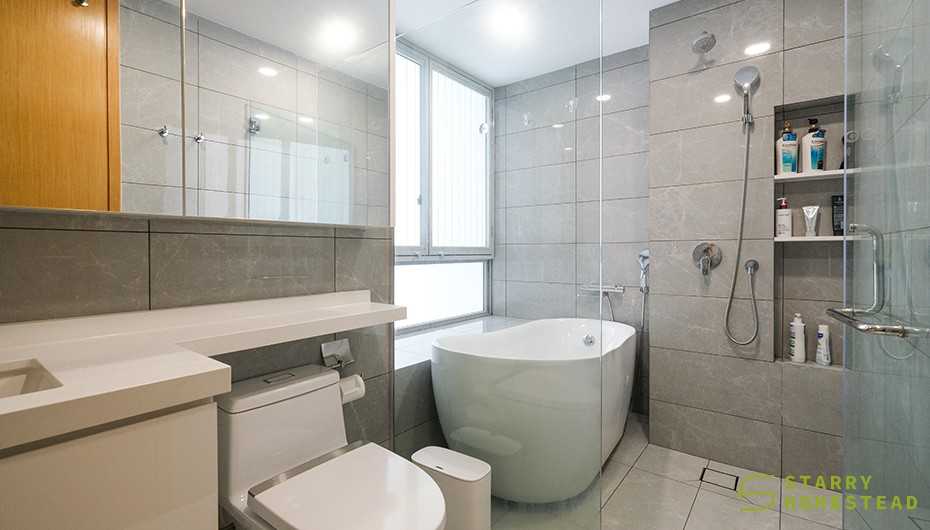 Modern Bathroom with Mirror and Shower Screen