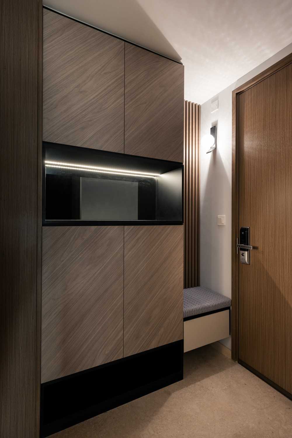 Contemporary Foyer with Settee and Mirror