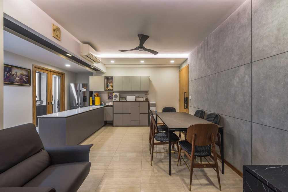 Contemporary Living Room with Countertop and Homogeneous Tiles