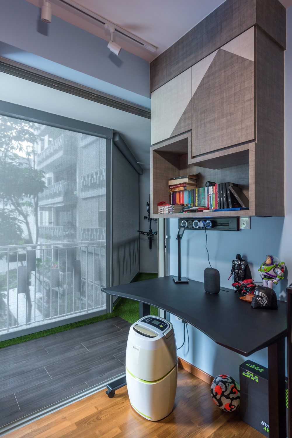 Contemporary Bedroom with Bookshelf and Parquet Floor