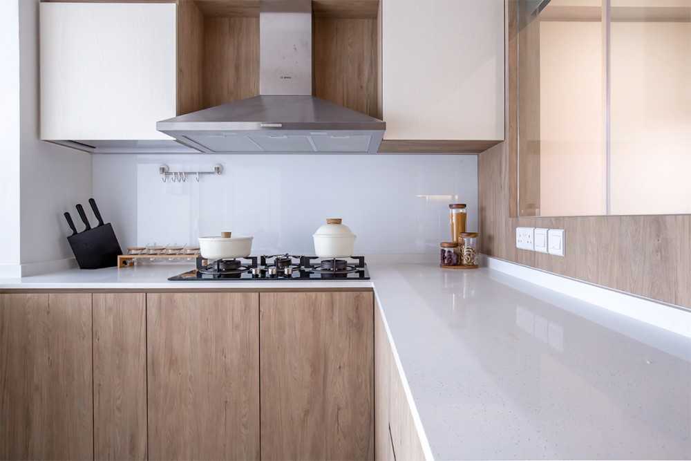 Scandinavian Kitchen with Countertop and Kitchen Window