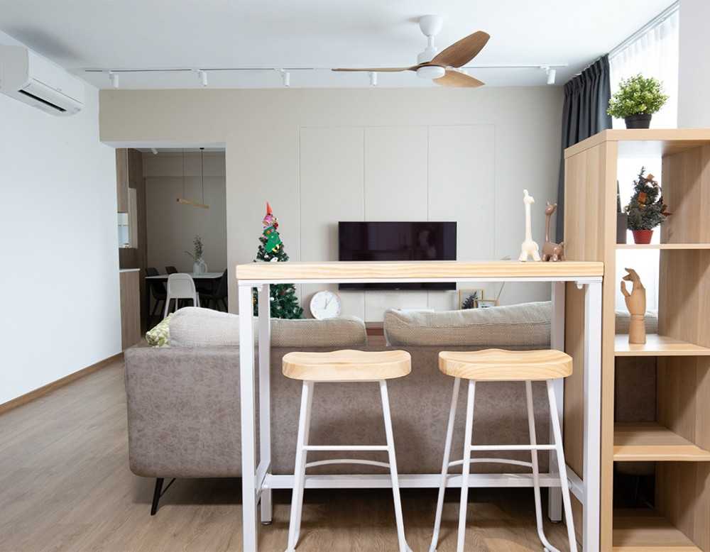 Scandinavian Living Room with Vinyl Flooring and Wood Flooring