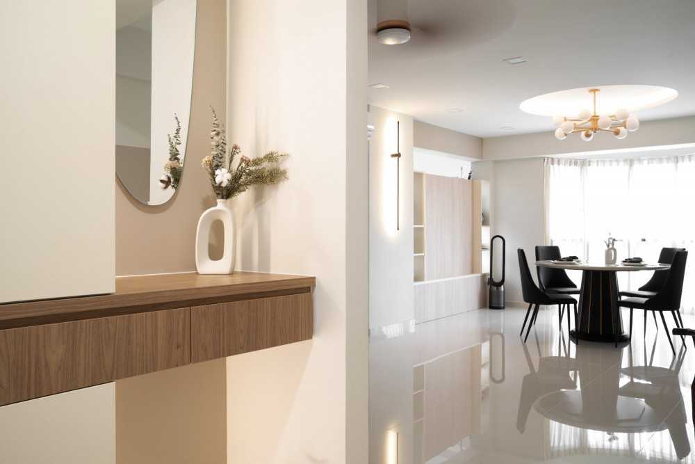 Scandinavian Dining Room with Cove Lighting and Dining Table