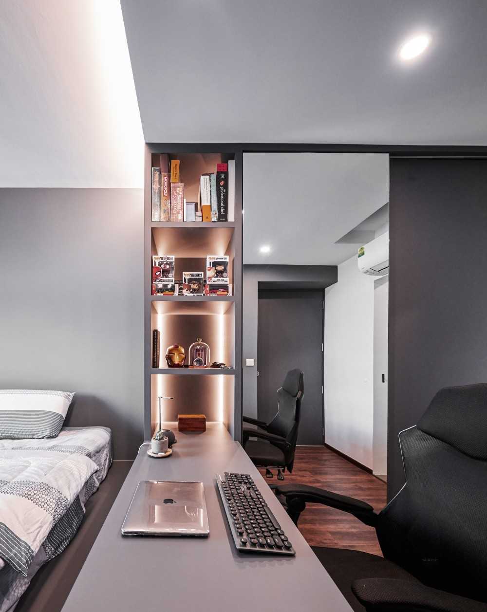Contemporary Study with Bookshelf and Platform Bed