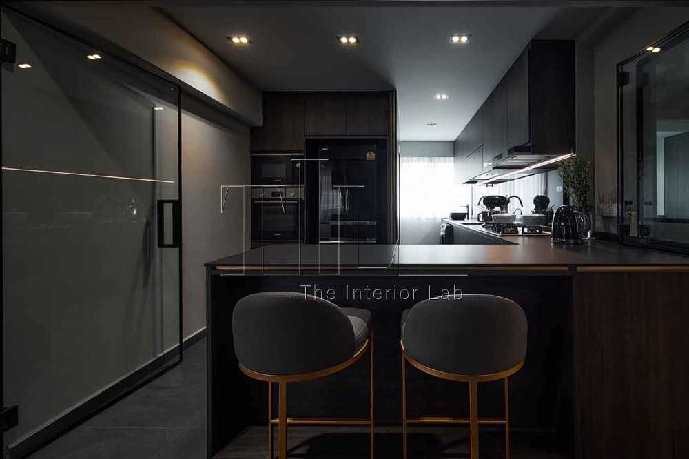 Modern Kitchen with Glass Door and Open Kitchen